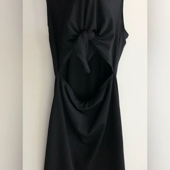 Victoria Secret Sport Dress Women’s S Black Open Mid Section Tank Tie Knot Front - Picture 3 of 11
